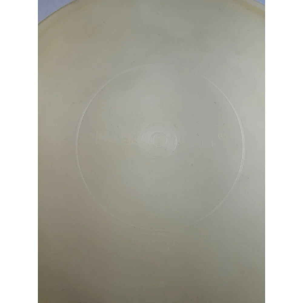 Vintage Tupperware 274-1 Round Cake Taker Keeper Carrier 12